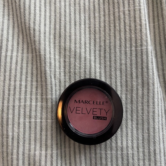 Blush - Picture 1 of 1